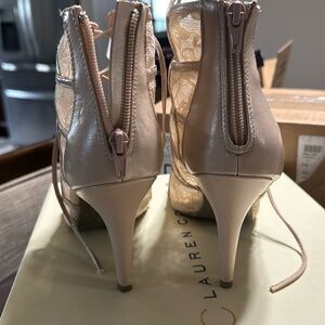 LC Lauren Conaed